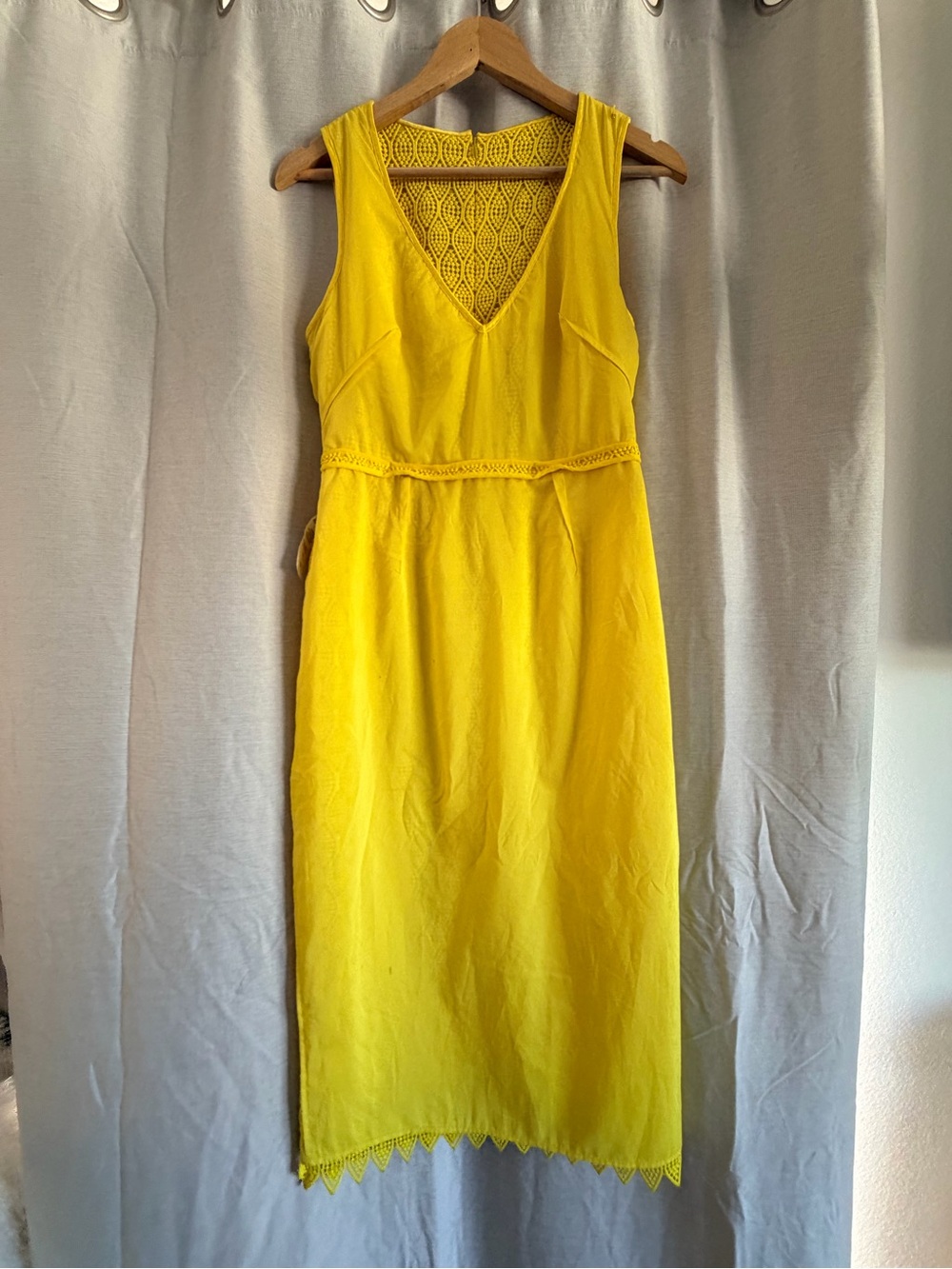 Diane Von Furstenberg Bright Yellow Lace V-Neck Midi Dress - Picture 13 of 16